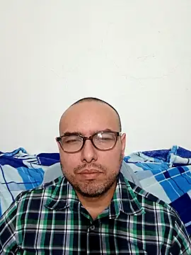 Snapshot of ElSunEagle chatting on February 6, 2026, 2:07 am ElSunEagle online show from February 6, 2026, 2:07 am