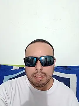 Snapshot of ElSunEagle chatting on March 20, 2026, 2:34 am ElSunEagle online show from March 20, 2026, 2:34 am