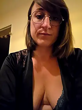 minierose online show from October 10, 2025, 4:02 am