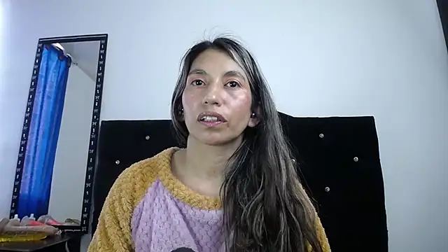 sweet skylove  online show from July 25, 2026, 2:34 pm