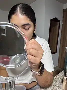 GiselOrtiz online show from December 4, 2025, 10:58 am