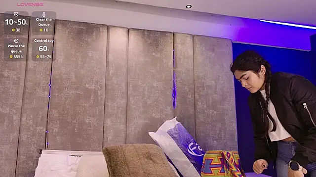 GiselOrtiz online show from November 19, 2025, 10:59 am