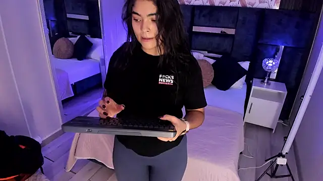 GiselOrtiz online show from July 16, 2026, 11:18 am
