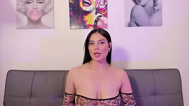 Maylin Garcia online show from July 18, 2026, 7:44 pm