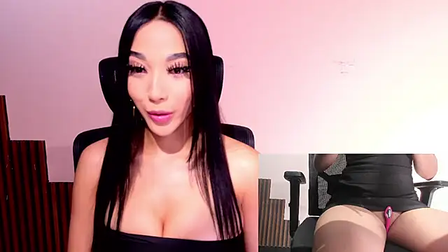 ZendayaGrey online show from May 14, 2026, 8:39 pm