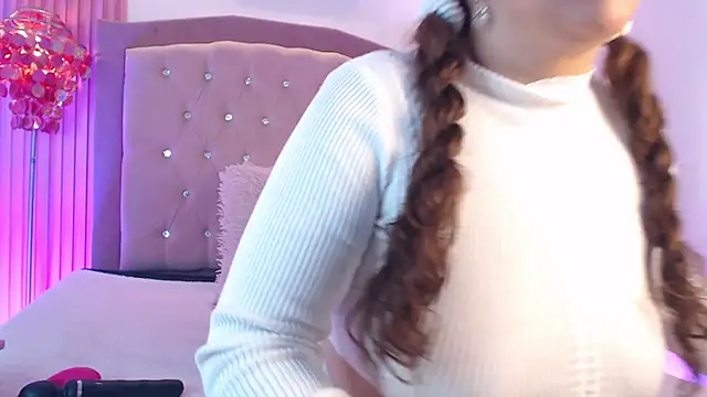 Snapshot of AnnadirtyXo chatting on February 14, 2026, 4:23 am AnnadirtyXo online show from February 14, 2026, 4:23 am