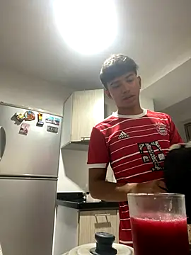 Leonarrrd 01 online show from September 26, 2025, 10:05 pm