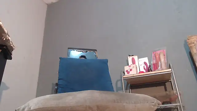 Amazing12inch online show from May 1, 2026, 4:39 am