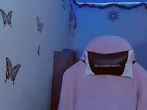 madisonx17 online show from February 12, 2026, 10:53 pm