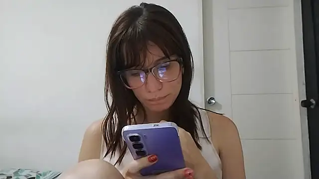 Snapshot of Luna-e-Franco1 chatting on August 1, 2026, 9:02 pm Luna-e-Franco1 online show from August 1, 2026, 9:02 pm