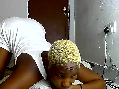 SexyKimberly23 online show from December 15, 2025, 7:52 pm