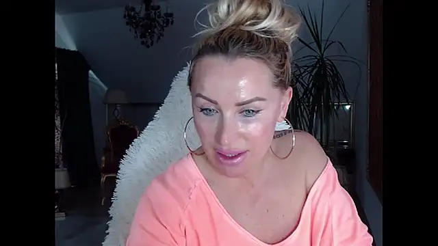 eyesangel22 online show from March 13, 2025, 11:41 am