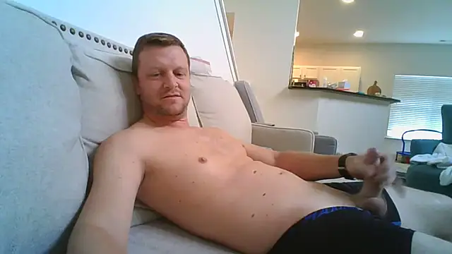 johnd101020 online show from December 4, 2025, 4:17 pm