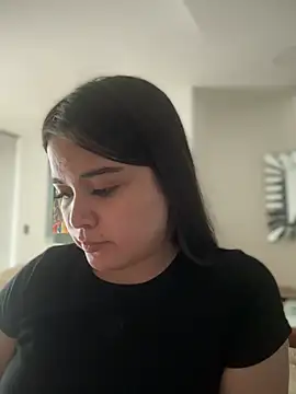 CamilaSofiia online show from June 19, 2026, 9:53 pm