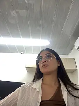 CamilaSofiia online show from October 29, 2025, 8:08 pm