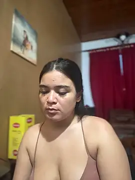 CamilaSofiia online show from June 30, 2026, 11:05 pm