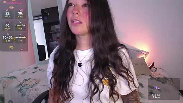 Lexie Thompson10 online show from September 14, 2025, 5:24 pm