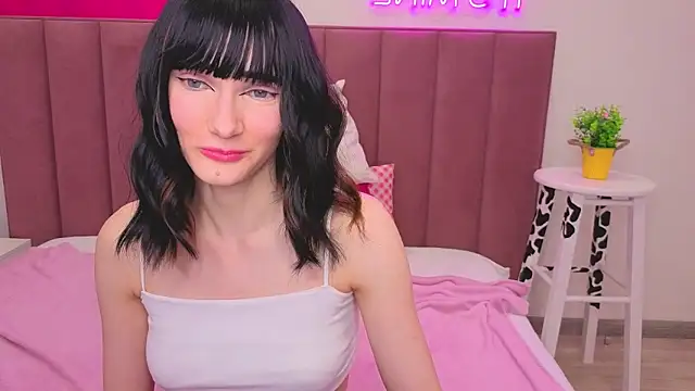 Lili flowerr online show from June 5, 2026, 11:27 am