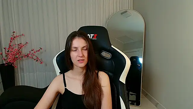 upssnowy online show from November 2, 2025, 6:02 pm