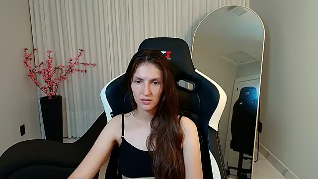 upssnowy online show from October 8, 2025, 9:37 pm