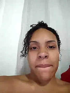 Julia Pretinha online show from September 10, 2025, 1:54 pm