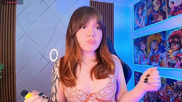 Snapshot of Fluffy_Bubble21 chatting on July 17, 2026, 3:59 am Fluffy Bubble21 online show from July 17, 2026, 3:59 am