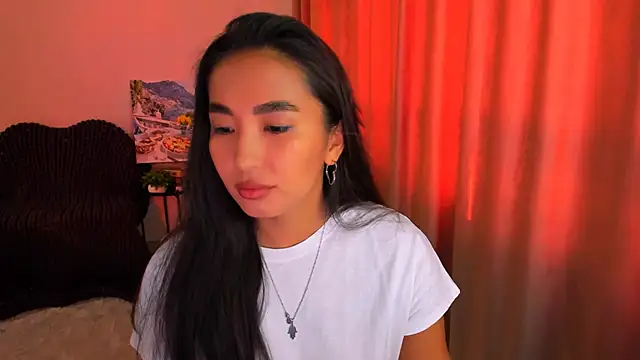 worldofkim online show from February 18, 2025, 5:20 am