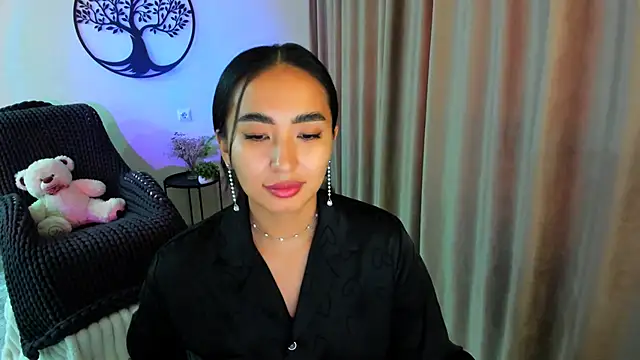 worldofkim online show from November 11, 2025, 11:05 am