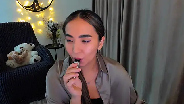 worldofkim online show from February 27, 2026, 5:35 pm