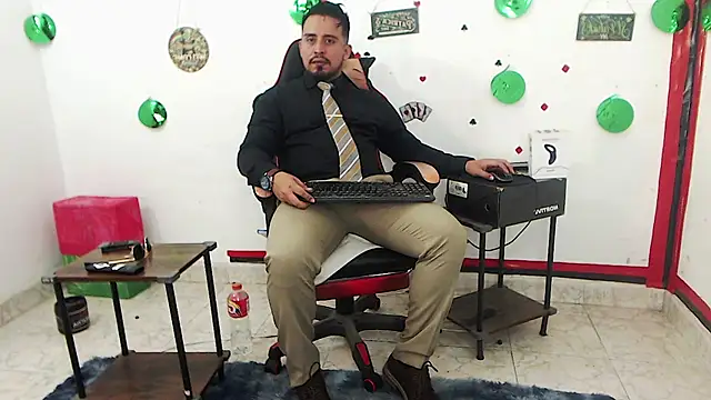 Snapshot of KalethBigDick chatting on July 20, 2026, 3:47 am KalethBigDick online show from July 20, 2026, 3:47 am