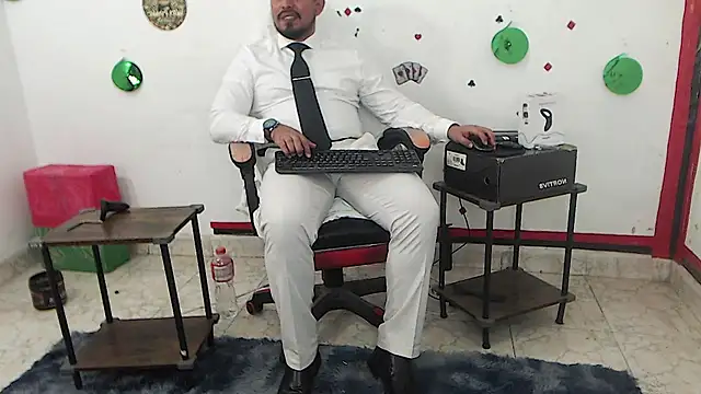 Snapshot of KalethBigDick chatting on July 28, 2026, 4:39 pm KalethBigDick online show from July 28, 2026, 4:39 pm