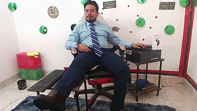 Snapshot of KalethBigDick chatting on July 6, 2026, 1:40 pm KalethBigDick online show from July 6, 2026, 1:40 pm