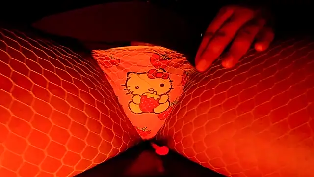 Snapshot of Open2Offers chatting on February 6, 2026, 9:55 pm Open2Offers online show from February 6, 2026, 9:55 pm