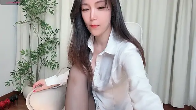 Ada-xixi online show from April 10, 2026, 10:22 am