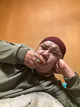 punk0805 online show from December 18, 2025, 4:00 pm