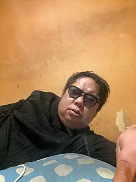 Snapshot of punk0805 chatting on March 2, 2026, 1:40 pm punk0805 online show from March 2, 2026, 1:40 pm