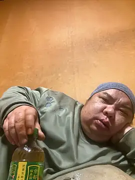 Snapshot of punk0805 chatting on February 14, 2026, 5:13 pm punk0805 online show from February 14, 2026, 5:13 pm