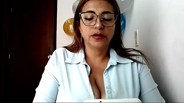 RossanaLionheart online show from July 28, 2026, 3:21 pm