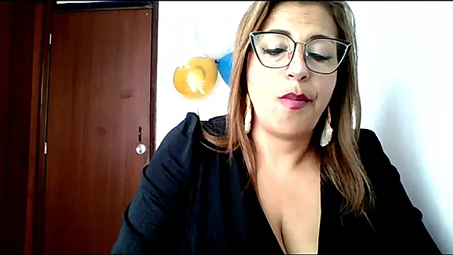 RossanaLionheart online show from July 30, 2026, 12:37 pm