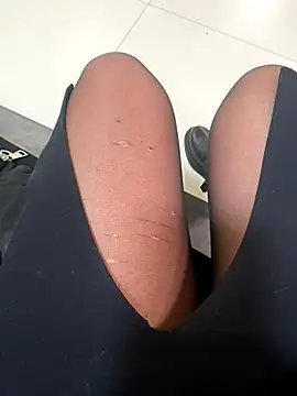 eveangelll online show from November 17, 2025, 7:56 am