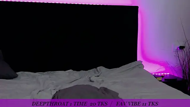 LexyXJames online show from November 13, 2025, 6:45 pm