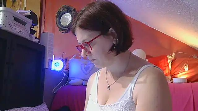 Snapshot of lanax chatting on June 17, 2026, 11:20 am lanax online show from June 17, 2026, 11:20 am