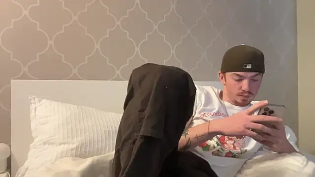 younghungginger online show from April 24, 2026, 7:27 pm