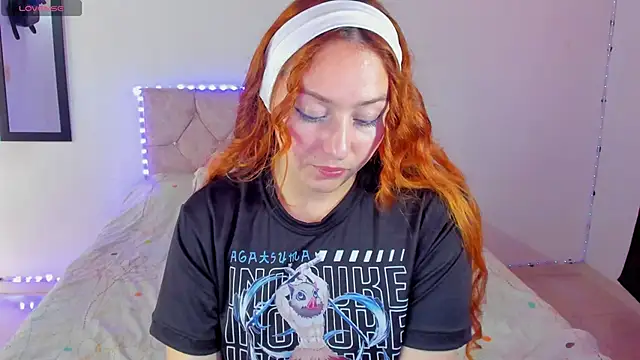 April sommer1 online show from September 18, 2025, 7:50 pm