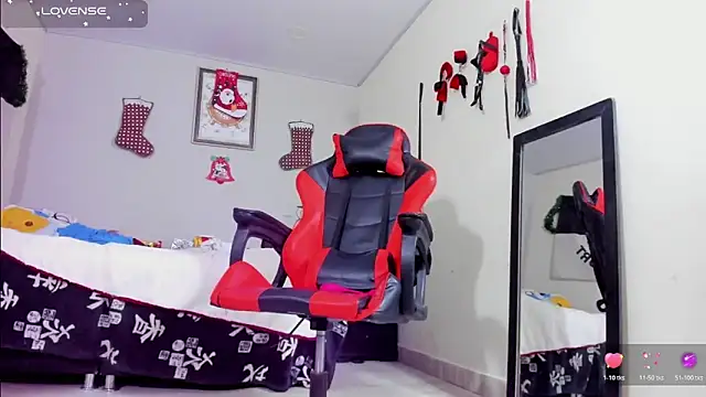 AlejoKhalifa  online show from December 21, 2025, 9:33 am