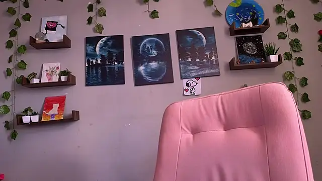 macey elliot  online show from September 13, 2025, 5:02 pm