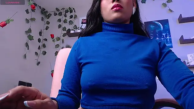 macey elliot  online show from March 6, 2025, 3:02 pm