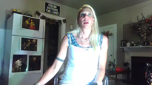 Glamazonx online show from November 10, 2025, 1:32 am