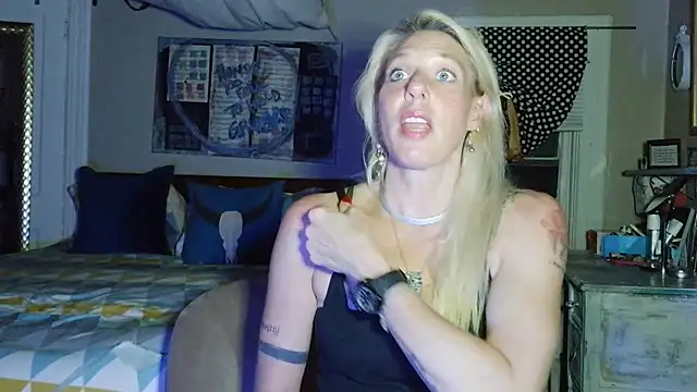 Glamazonx online show from July 12, 2026, 3:51 am