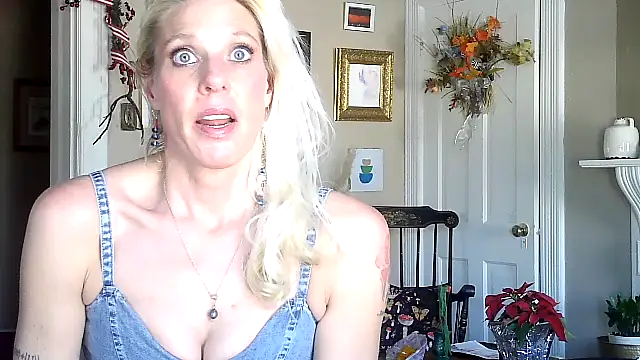 Glamazonx online show from December 4, 2025, 9:14 pm